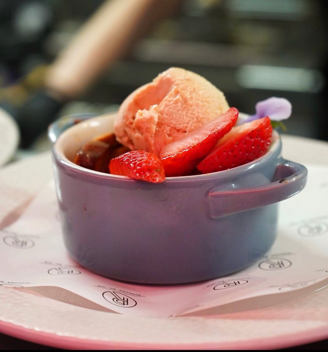 Strawberry bavarois with fresh strawberries